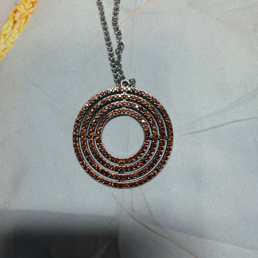 Sparkly layered circle pendant necklace